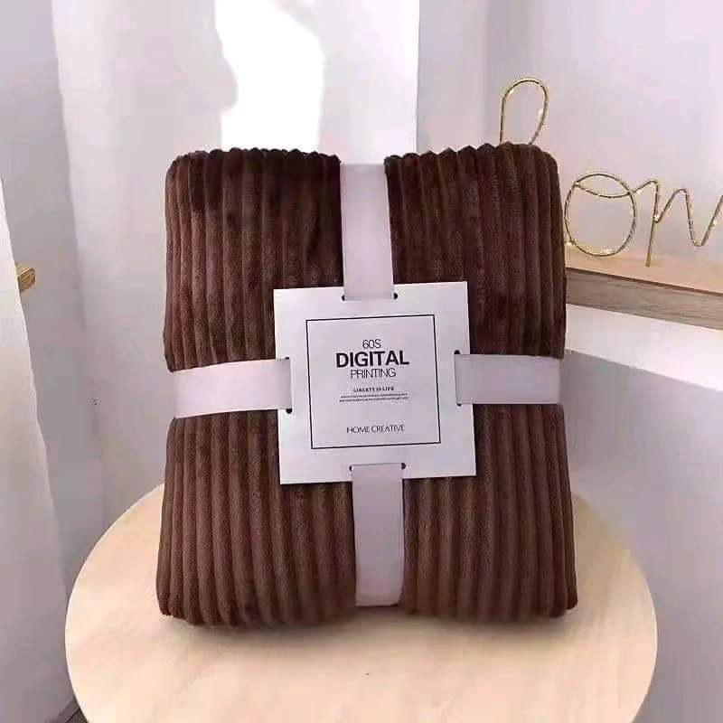 Super Soft Warm Velvet Throw Blankets