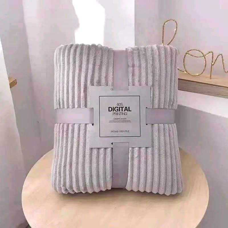 Super Soft Warm Velvet Throw Blankets