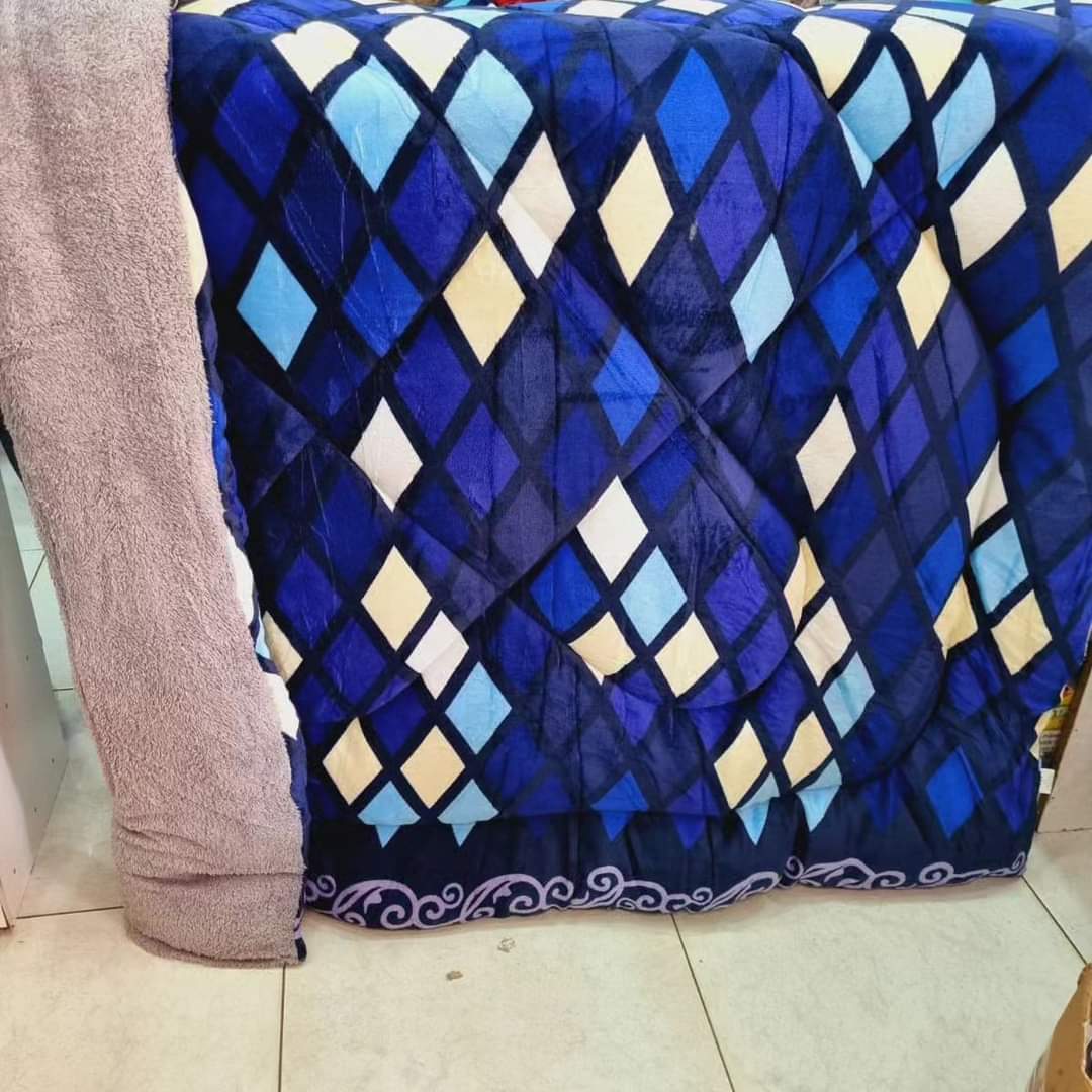 6*6 Soft Warm Woolen Blankets