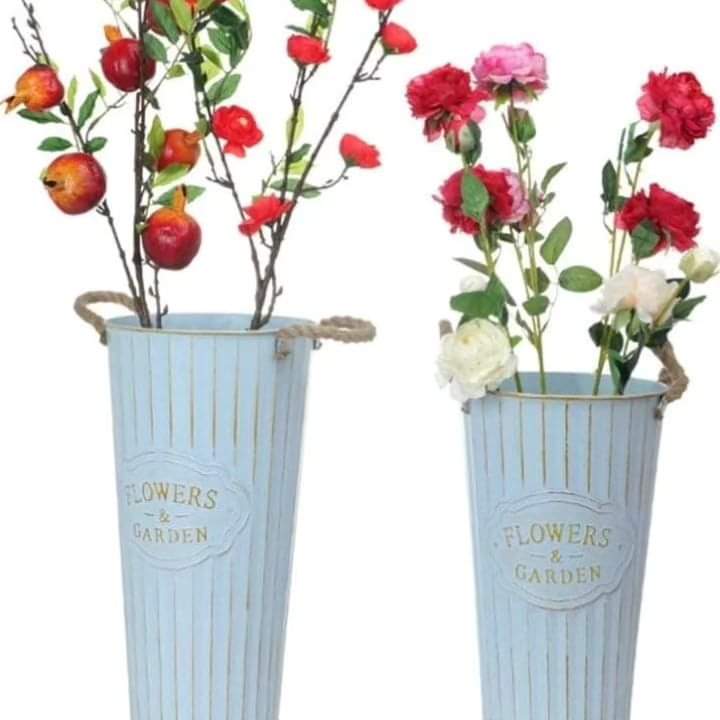 Retro Tin Flower