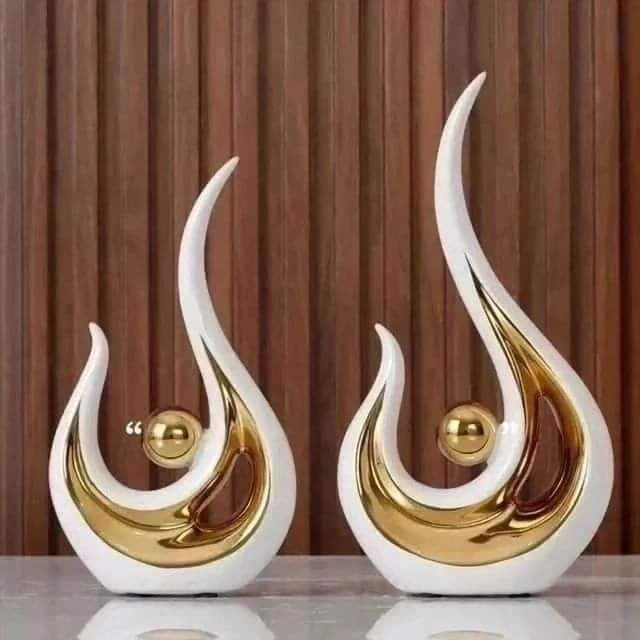 Decoration Ornament Office Shelf Desk Art Statue Modern Home Decor 2pcs set