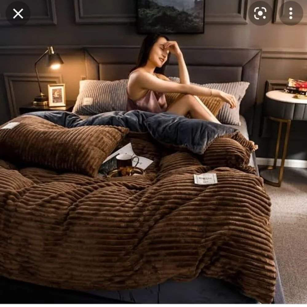 Velvet Duvet Sets inclusive of 2pillow cases and a sheet