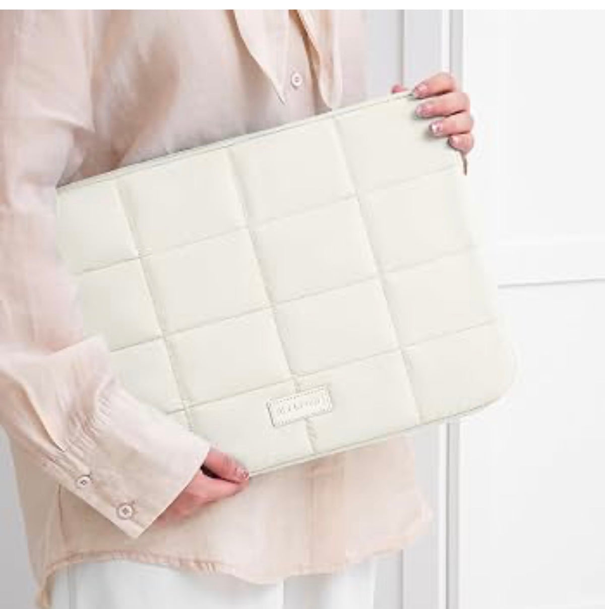 15.6-Inch Shock-Proof Quilted Laptop Sleeve Bag – Padded Laptop Case