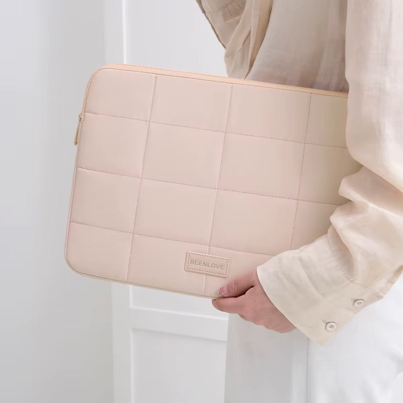 15.6-Inch Shock-Proof Quilted Laptop Sleeve Bag – Padded Laptop Case