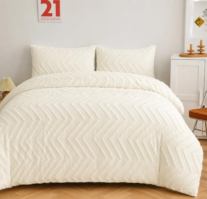 6 × 7 Tufted Duvet Set with 1 Bedsheet and 4 Pillowcases