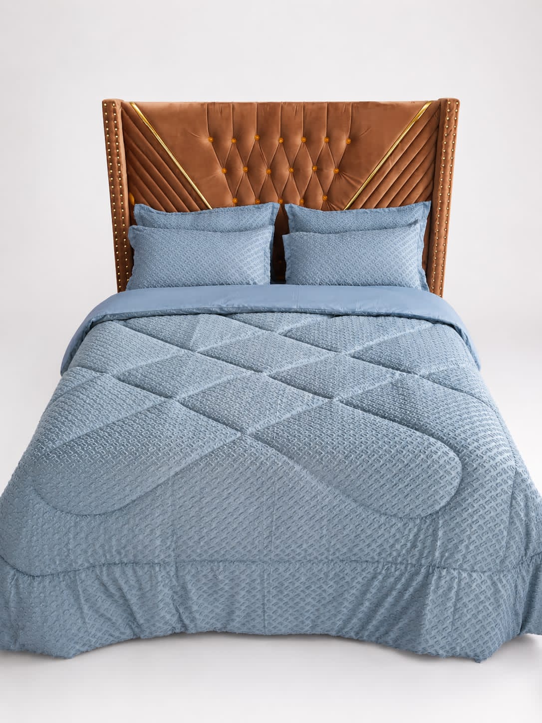 6 × 7 Tufted Duvet Set with 1 Bedsheet and 4 Pillowcases