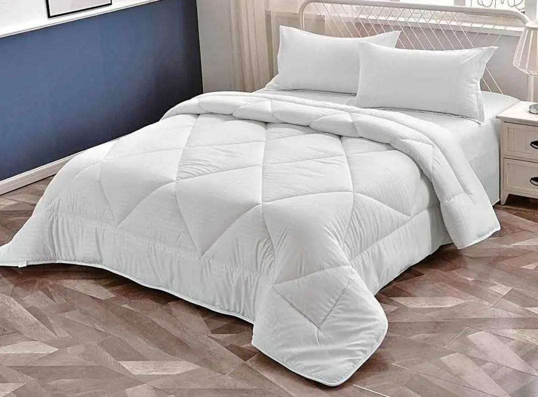 6 × 7 Striped Binded Duvet Set with 1 Bedsheet and 2 Pillowcases