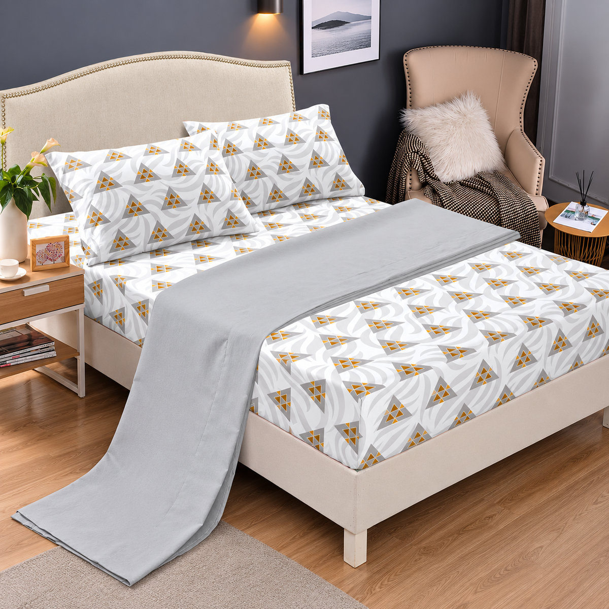 6 × 7 Cotton Fitted Bedsheet Set with 4 Pillowcases