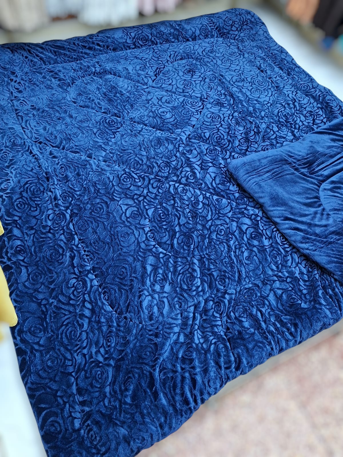 5 × 6 Plain Single Warm Woollen Blanket