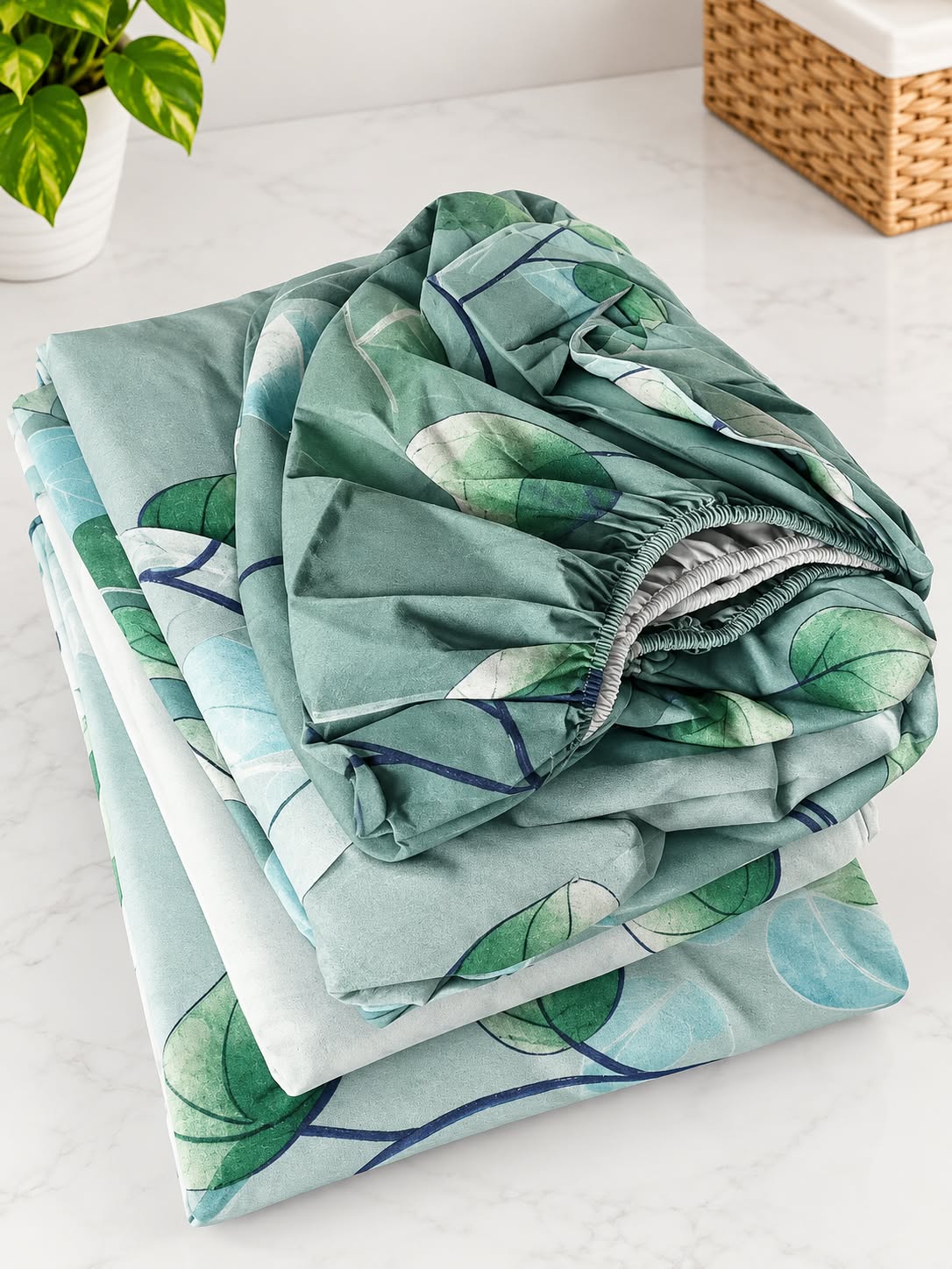 6×7 Cotton Bedsheet Set with Fitted Sheet and Pillowcases