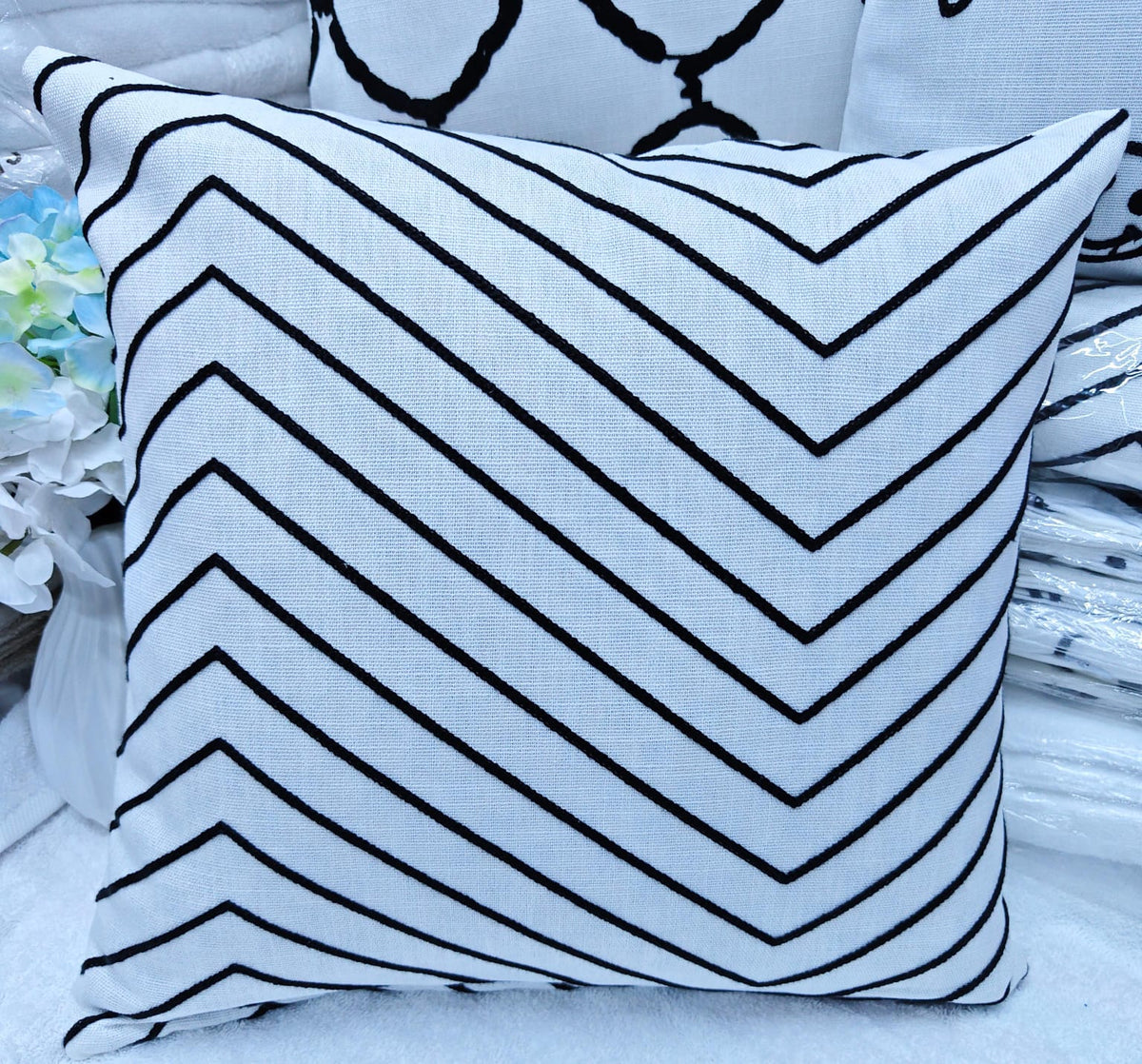 45cm × 45cm Decorative Pillow Covers