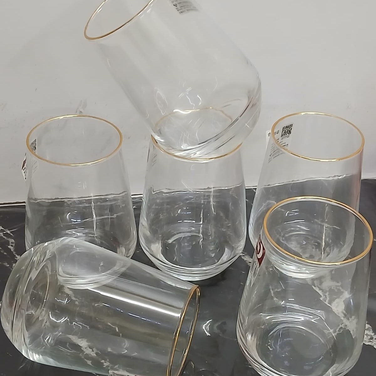 6-Piece Borosilicate Glass Drinking Set with Gold Rim