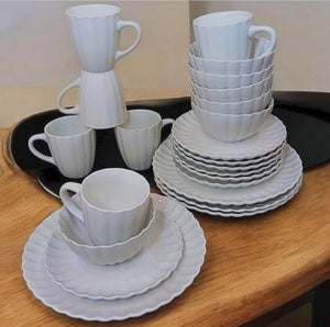 16-Piece Set: Ceramic dinner set with 4 soup bowls, 6 cups, 6 side plates and 6 dinner plates, available in Nairobi, Kenya