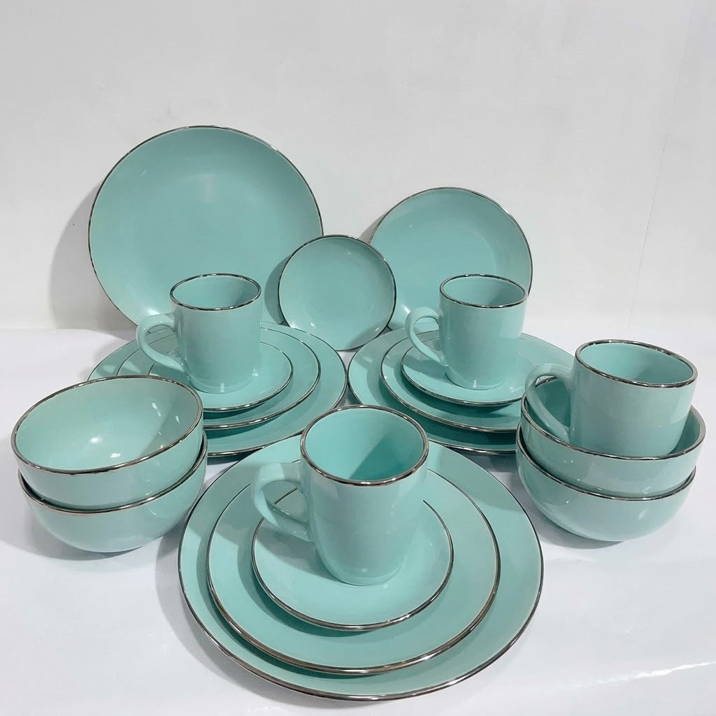 30-piece ceramic dinner set with 6 cups, 6 saucers, 6 bowls, 6 side plates and 6 dinner plates, available in Nairobi, Kenya