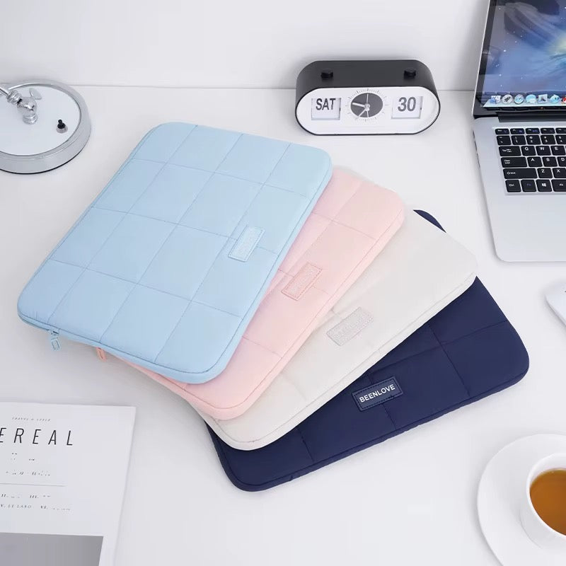 15.6-inch shock-proof quilted laptop sleeve bag, available in Nairobi, Kenya