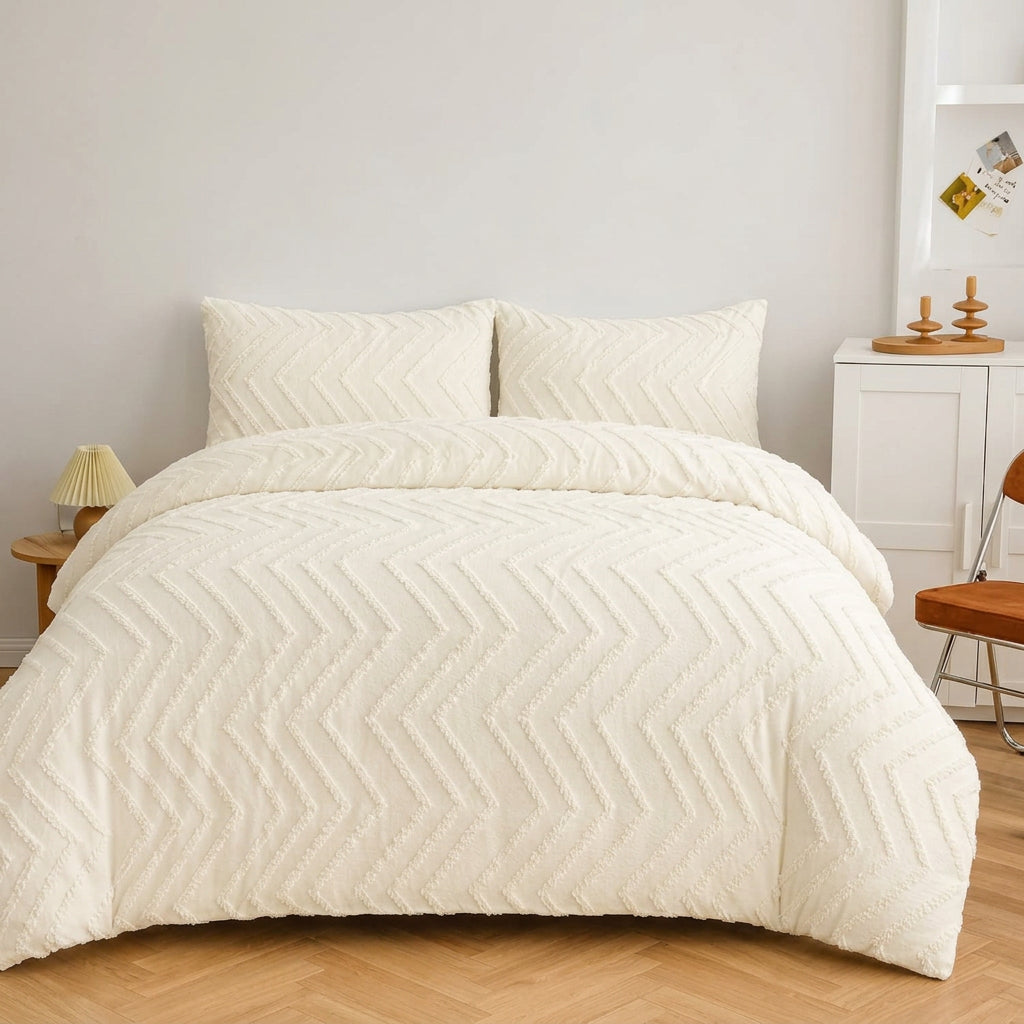6 × 7 tufted duvet set with one bedsheet and four pillowcases, available in Nairobi, Kenya