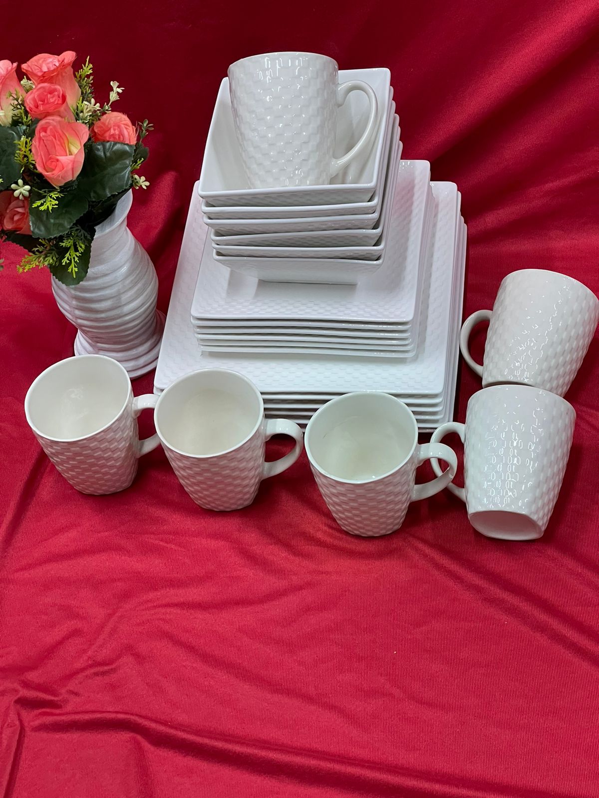 24-Piece Dinner Set