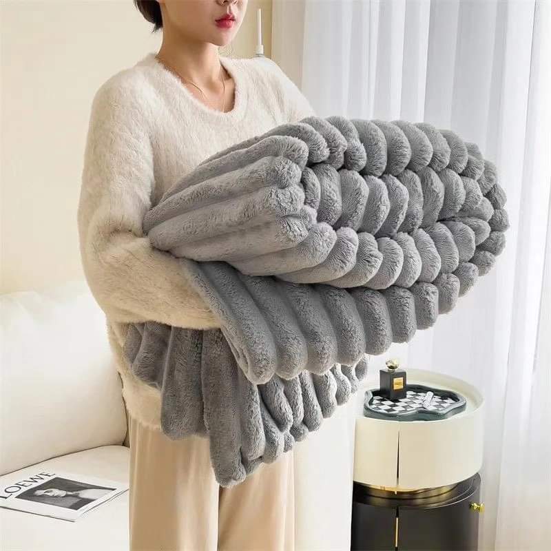 Super Soft Warm Velvet Throw Blankets