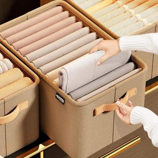 Foldable clothes organizer