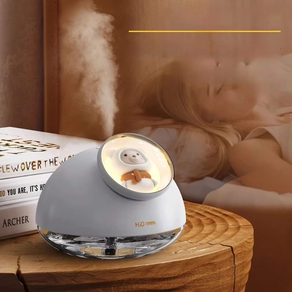 Astronaut humidifier