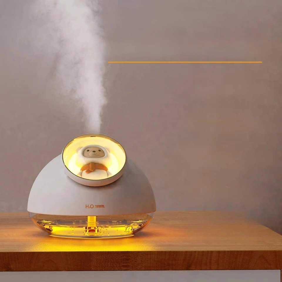 Astronaut humidifier