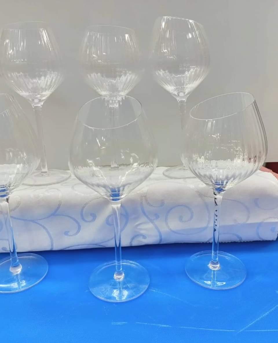 Classy wine goblets