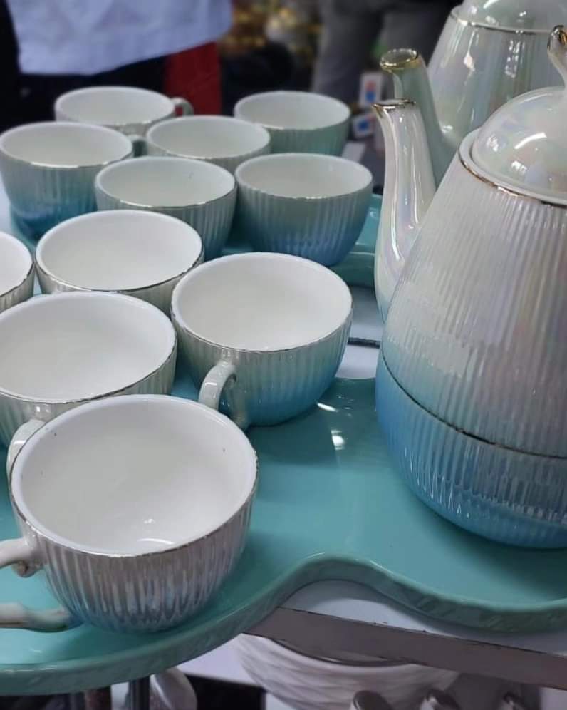 Ceramic Kettle tray and 6 cups sets