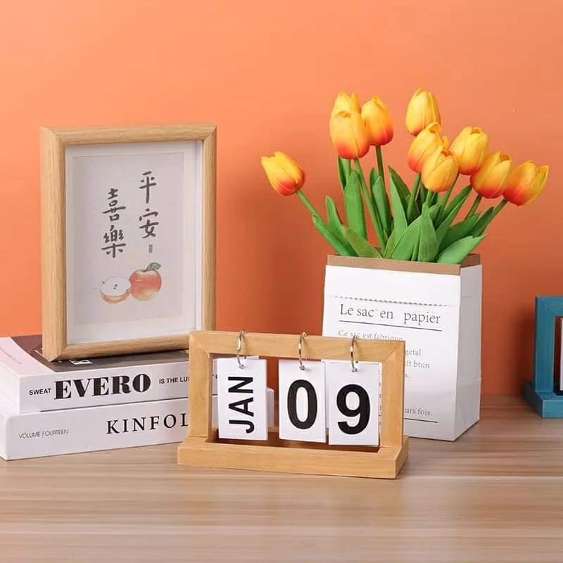 Flip calendar