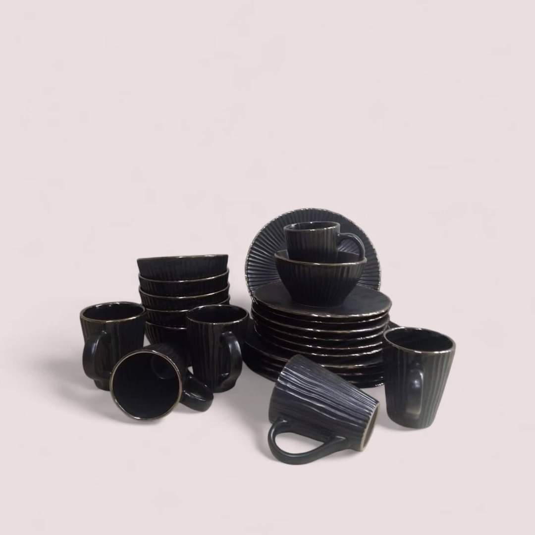 24 PC's dinner set