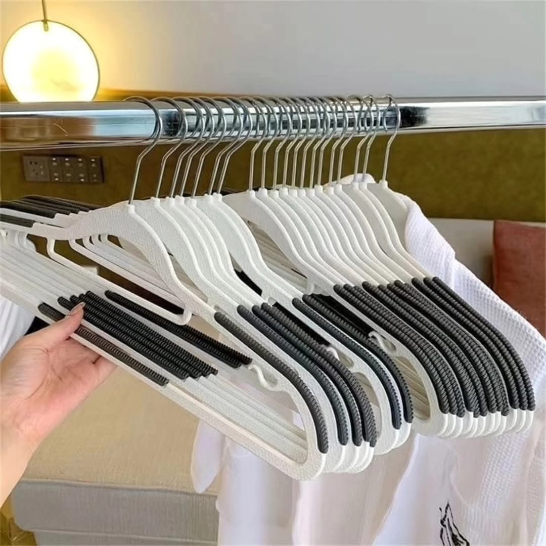 10pcs Seamless Hangers