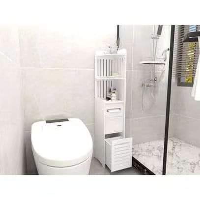 Floor standing cabinet organizer