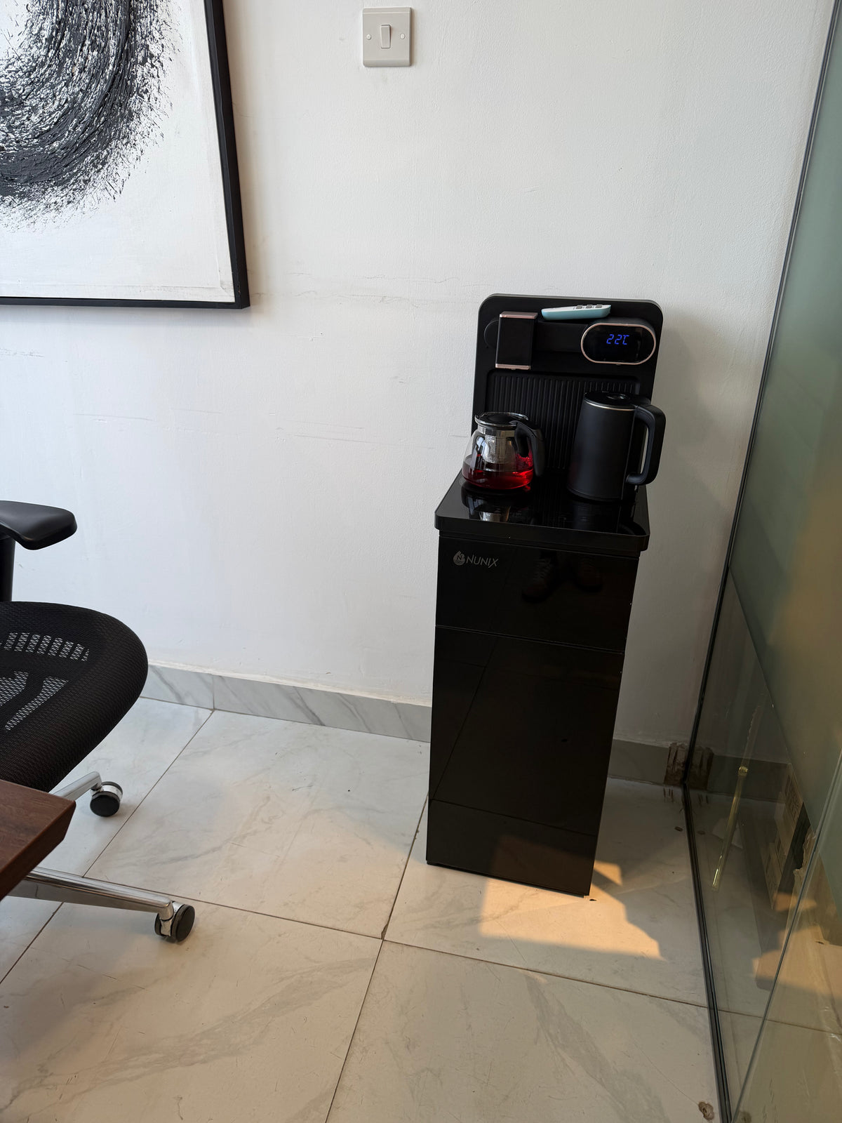 Hot and Cold Bottom Load Water Dispenser with a Remote