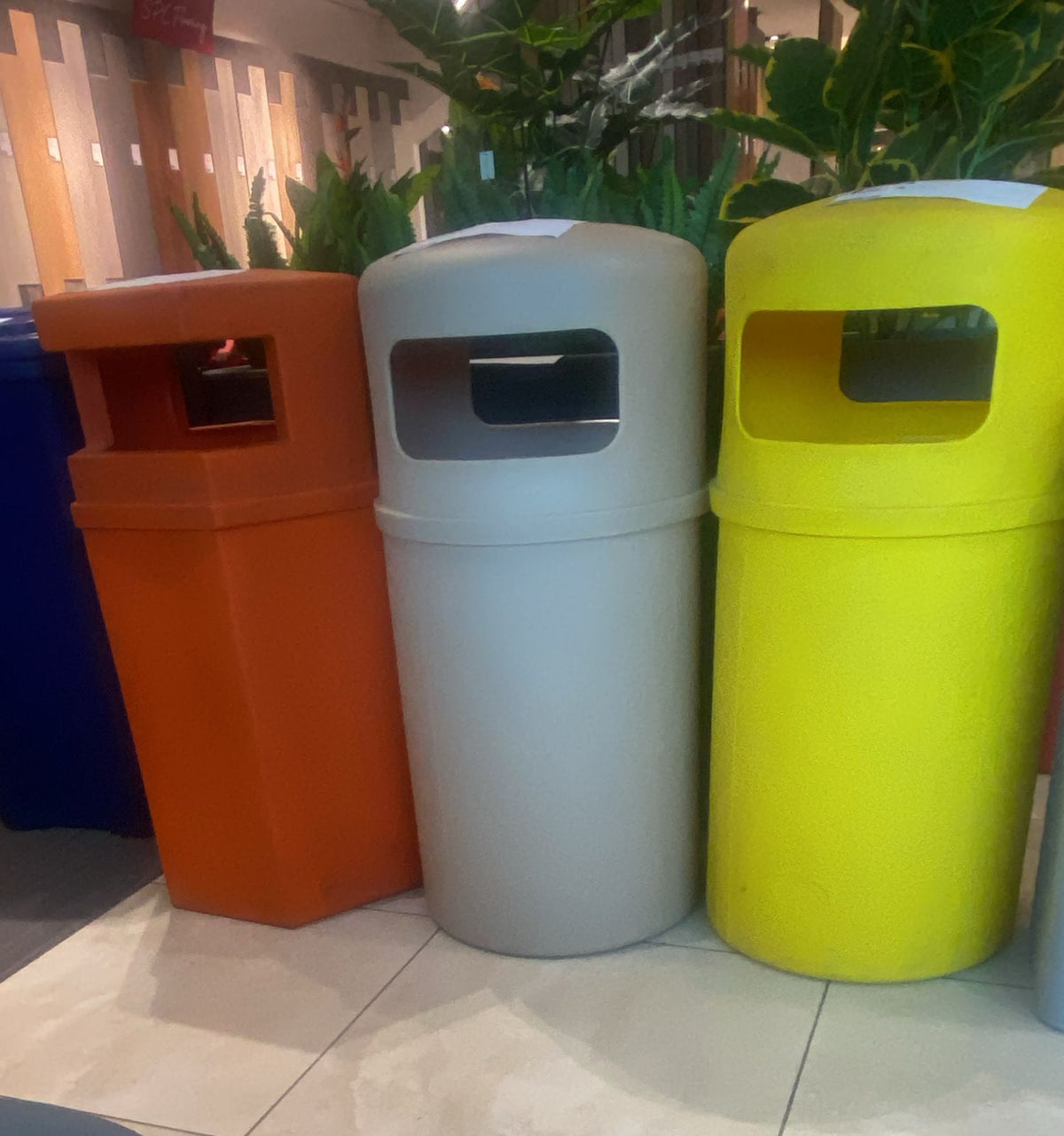 Outdoor Trash Bins 90Litres