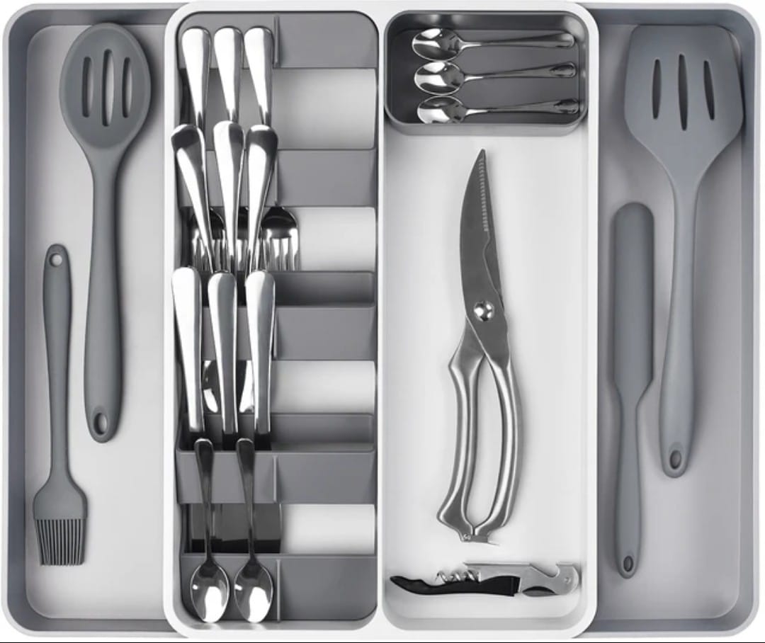 Expandable Cutlery Organizer
