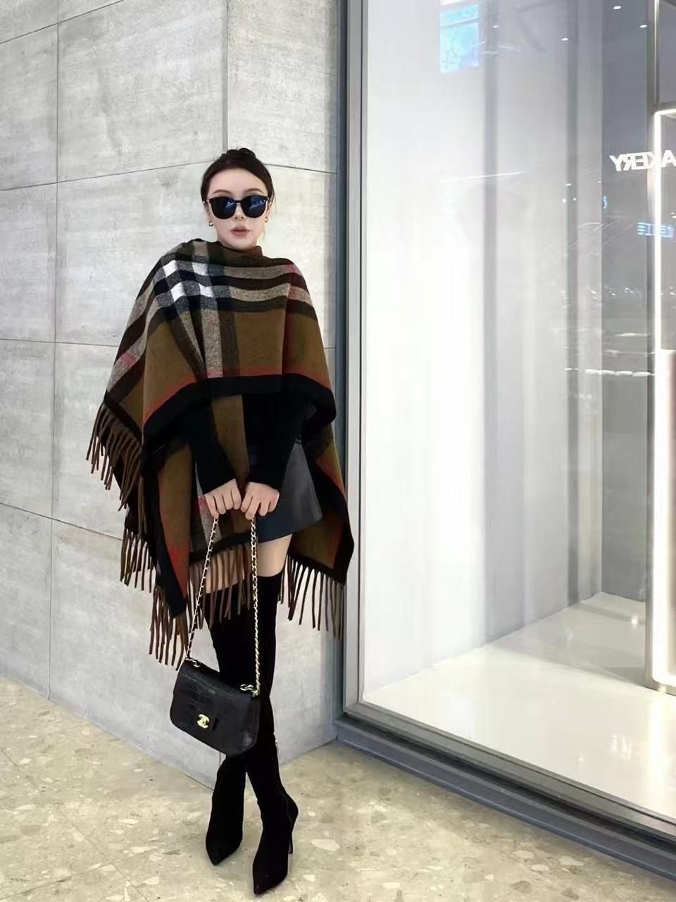 Ladies Shawl