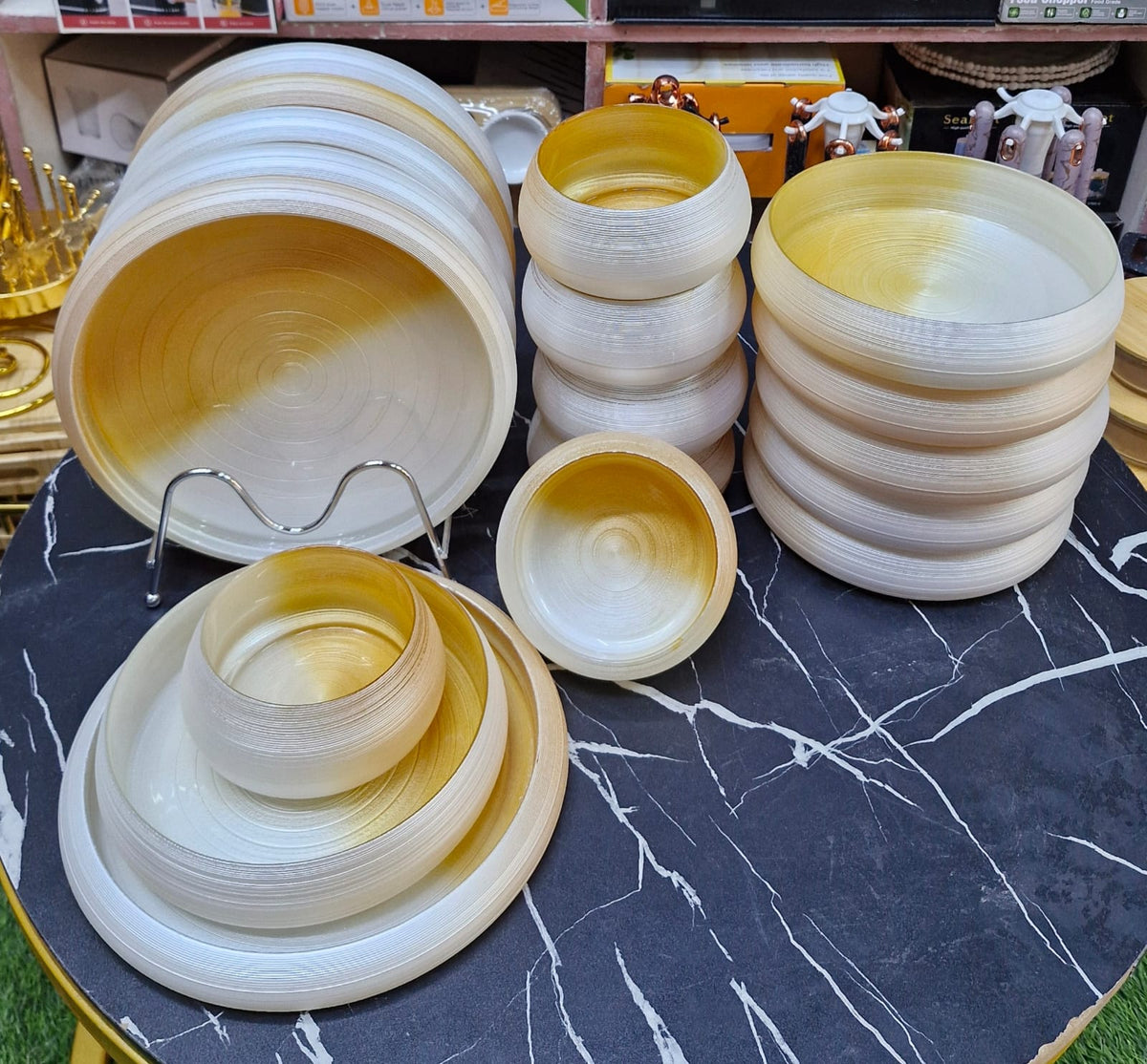 Champagne Gold Swirl 18 Piece Frosted Glass Dinner Set