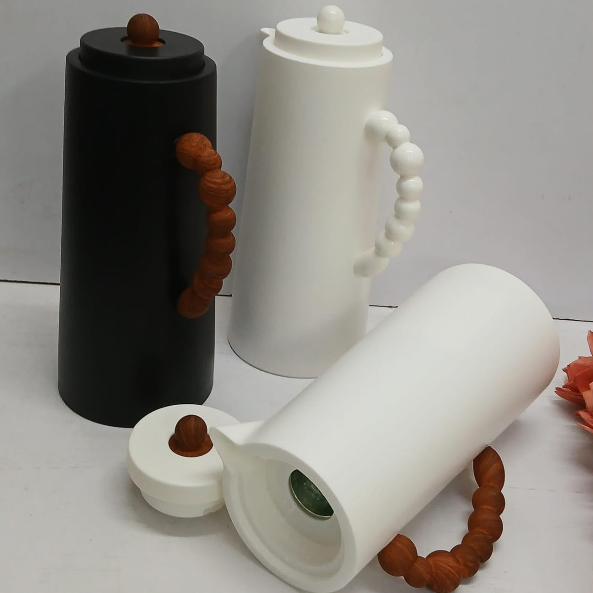 1L Nordic Insulated Thermos Flask, Black or White