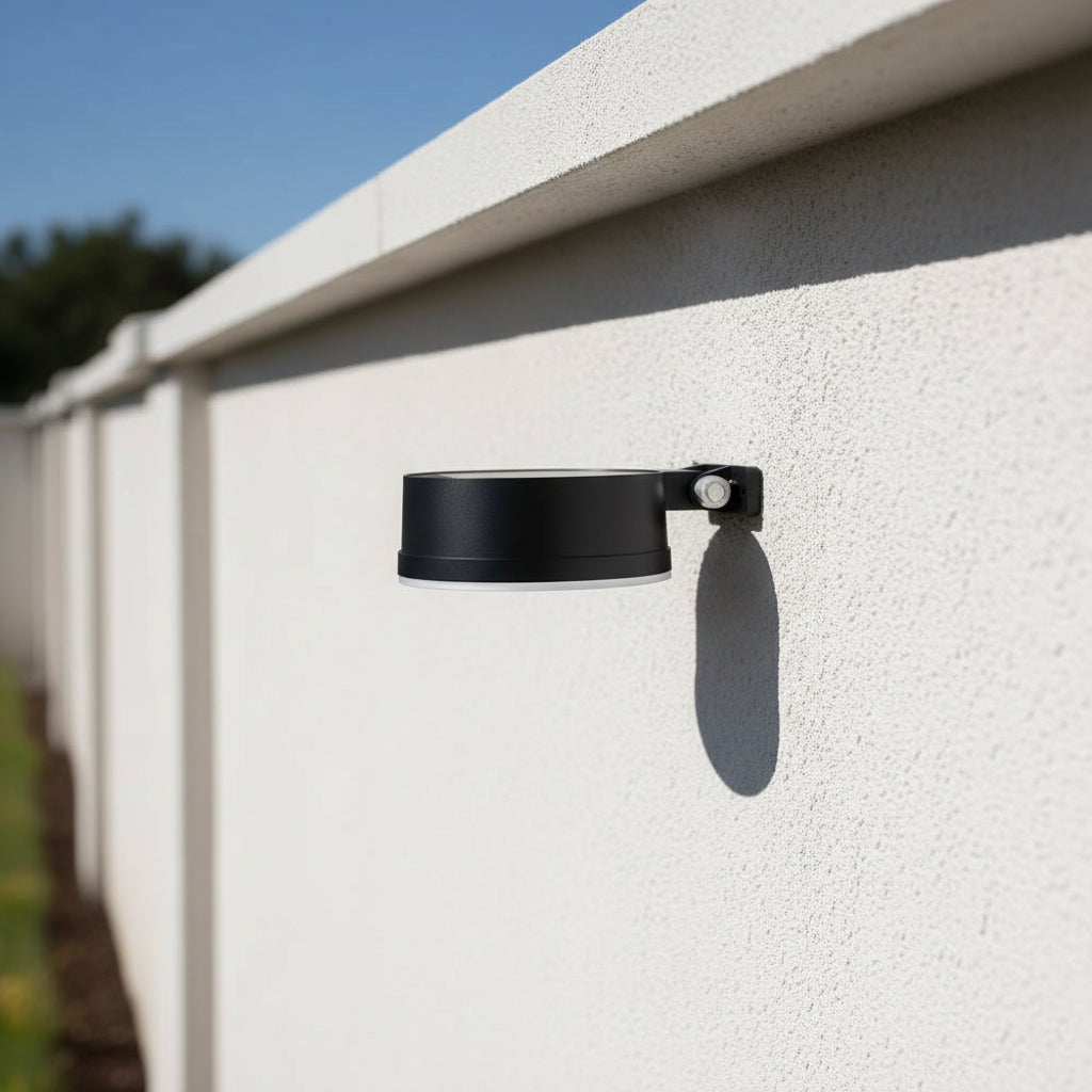 Philips LED Solar Wall Light Round 200 Lumen Vynce