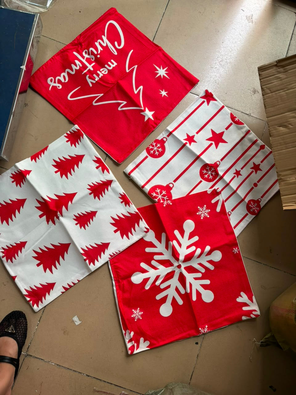 4-Piece Christmas Cushion Cover Set 45 × 45cm