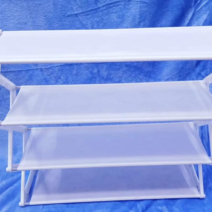 Foldable  shoe rack