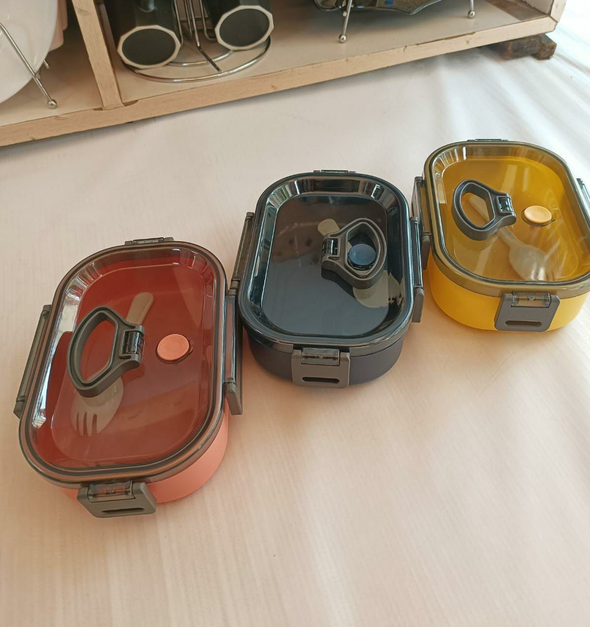 1000ml BPA free microwaveable snack box with spoon in assorted colours
