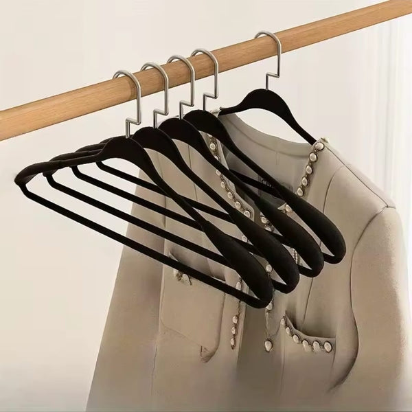 Arc-Shaped Thickened Clothes Hanger