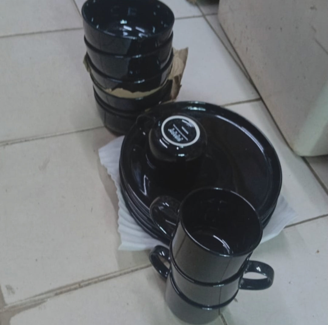 Black Dinner Set 18pc