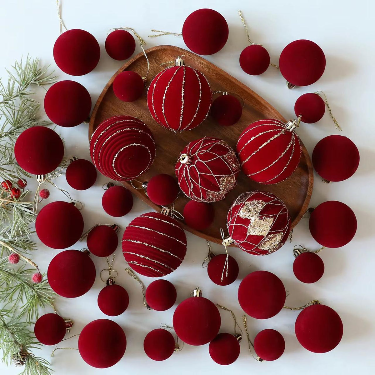 36 Pieces Burgundy Velvet Christmas Baubles with Gold Glitter Detailing