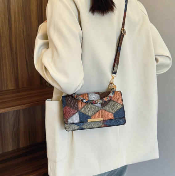 Multicoloured Diamond Pattern Sling Bag for Everyday Use