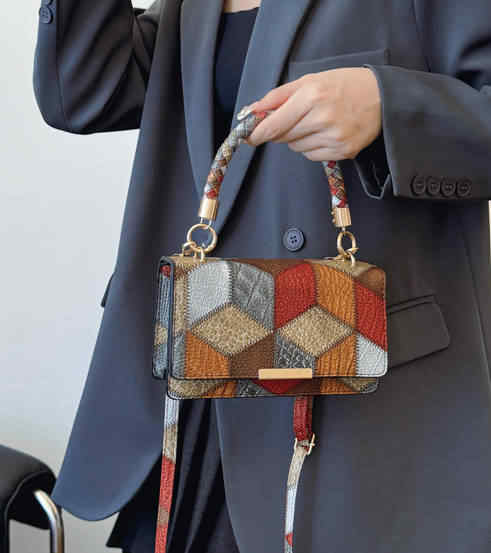 Multicoloured Diamond Pattern Sling Bag for Everyday Use