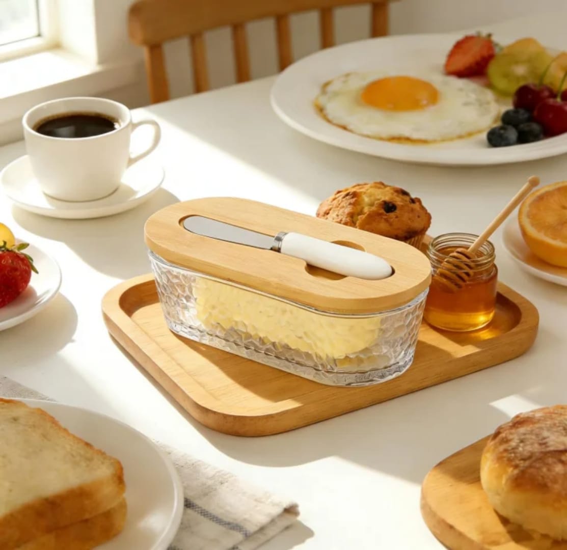Glass butter spread kit with 300ml capacity and bamboo lid for storing and serving butter in kitchens and dining areas
