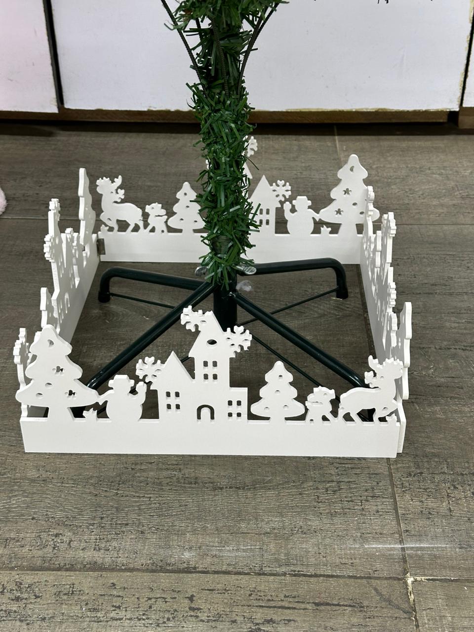 Christmas Tree Stitching Fence