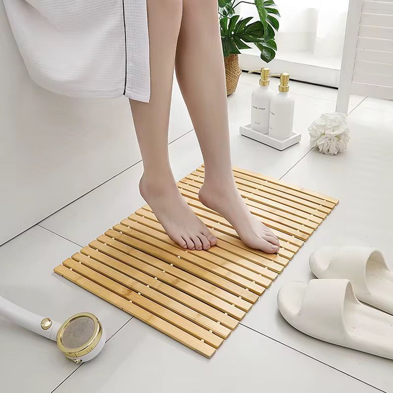 Multifunctional bamboo mat 40x60cm fast drying eco-friendly bathroom and kitchen floor mat in light brown and coffee brown.
