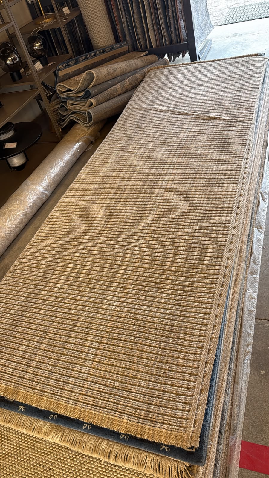 Gemelli Collection Timeless T03 natural beige woven corridor runner rug with horizontal ribbed texture and fringe ends
